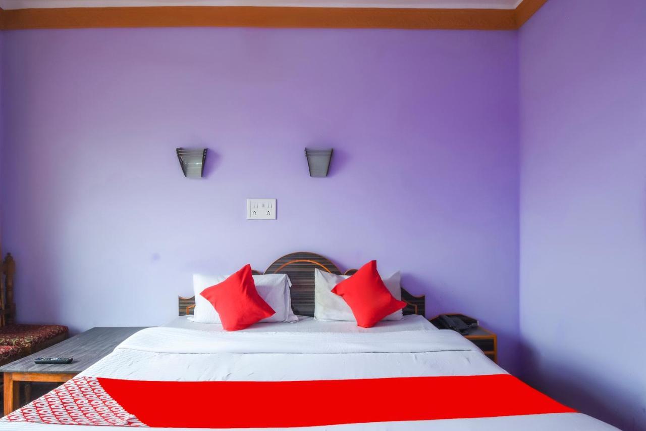 Oyo Hotel New Divine Kashmir Durgjan Eksteriør bilde