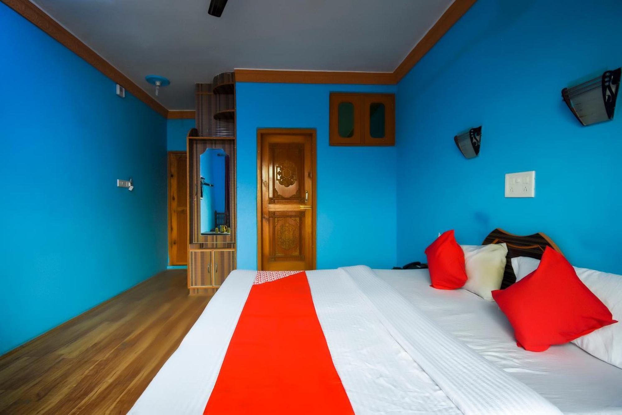 Oyo Hotel New Divine Kashmir Durgjan Eksteriør bilde