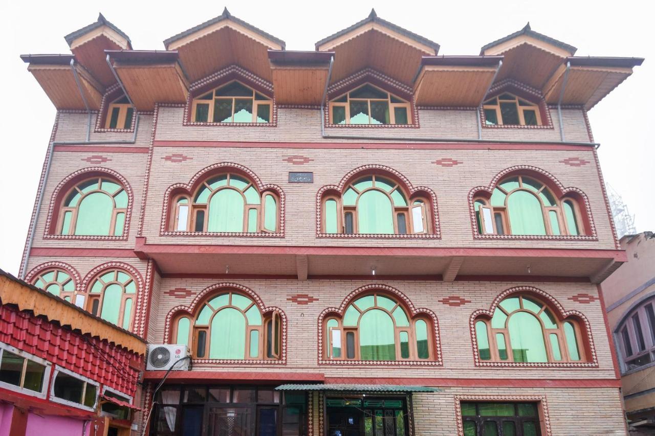 Oyo Hotel New Divine Kashmir Durgjan Eksteriør bilde
